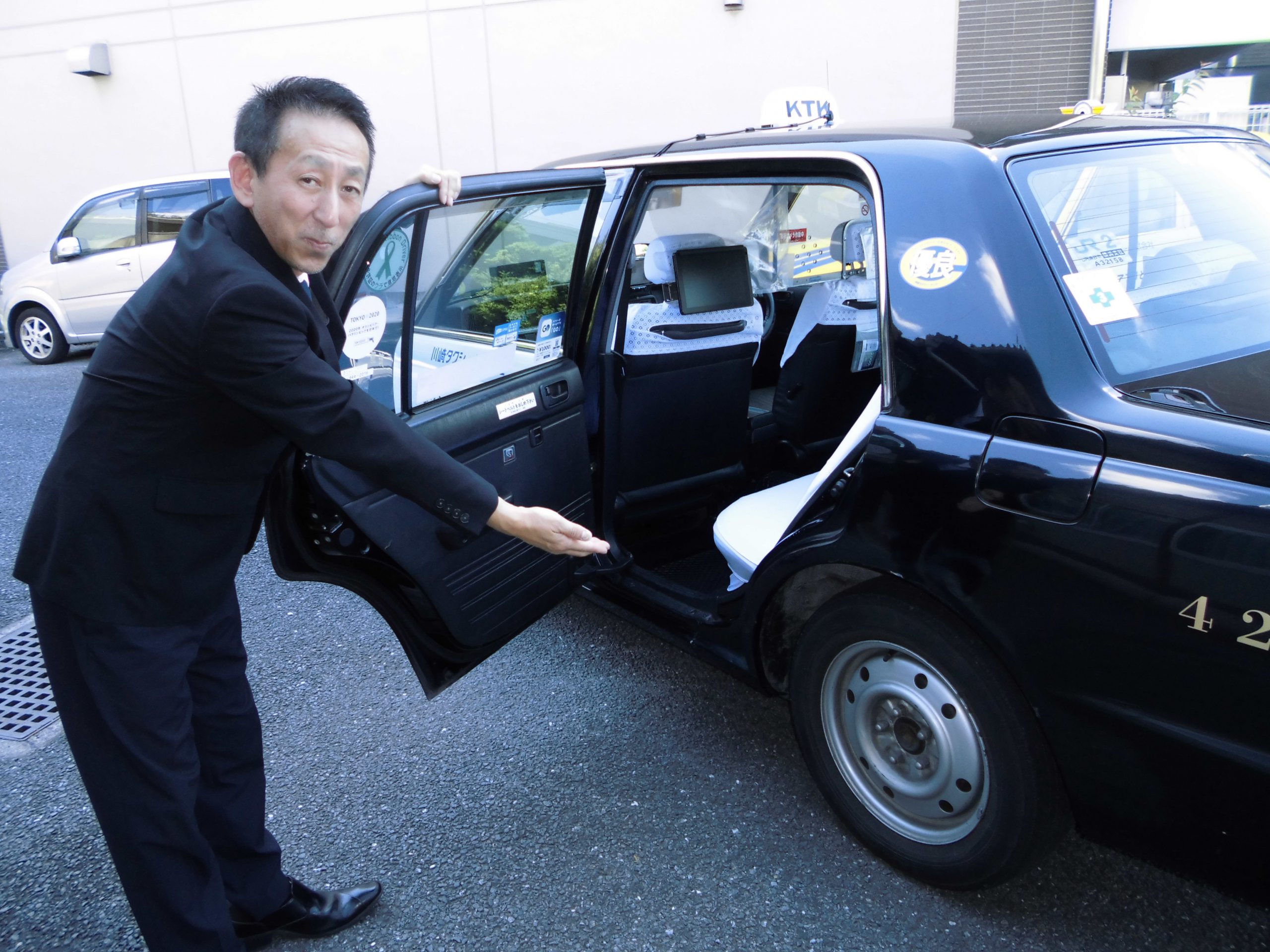 正社員 タクシー乗務員 嘱託 業種で選ぶ タクシーのお仕事を 川崎 横浜 横須賀 東京で探す 正社員 タクシー乗務員 嘱託 業種で選ぶ タクシーのお仕事を 川崎 横浜 横須賀 東京で探す